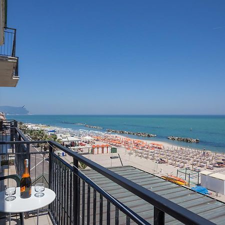 Hotel Bianchi Nicola Porto Recanati Exteriér fotografie