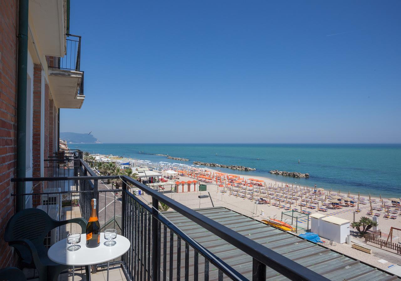 Hotel Bianchi Nicola Porto Recanati Exteriér fotografie