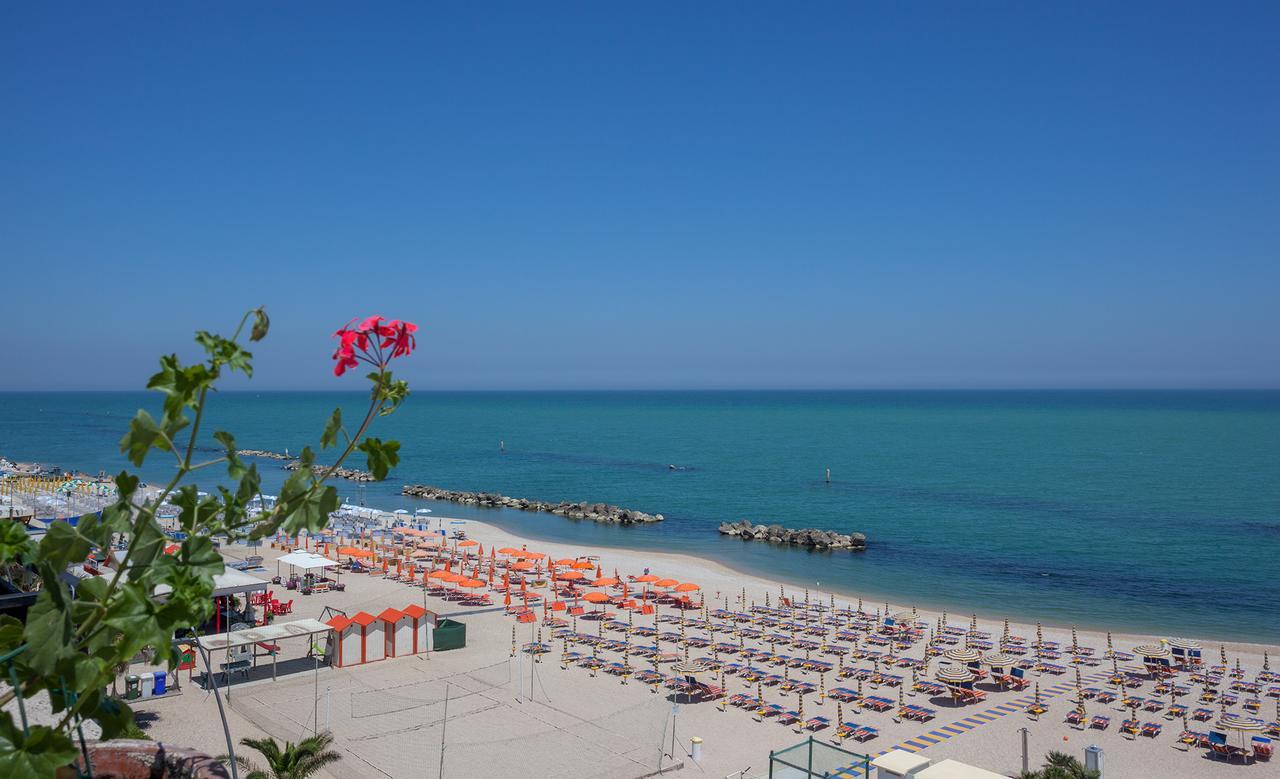 Hotel Bianchi Nicola Porto Recanati Exteriér fotografie