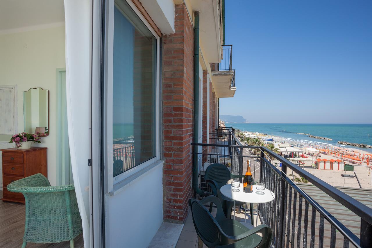 Hotel Bianchi Nicola Porto Recanati Exteriér fotografie